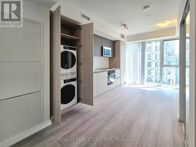 2116 - 400 KING STREET, Toronto (Waterfront Communities), Ontario M5V0X8