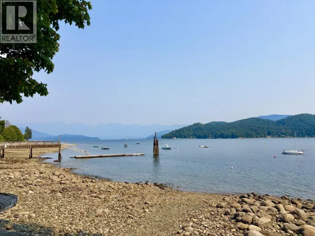 784 MARINE DRIVE, Gibsons, British Columbia V0N1V1