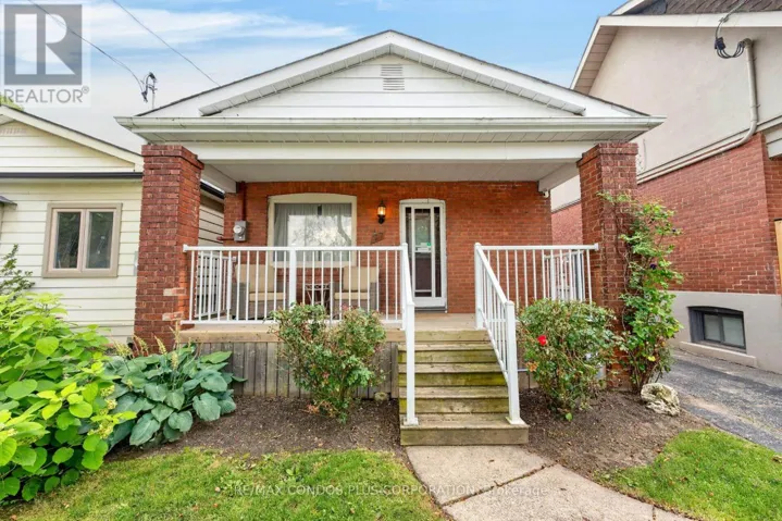 77 FIFTH STREET E, Toronto (New Toronto), Ontario M8V2Z1