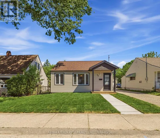 59 SALISBURY AVENUE, Brantford, Ontario N3S1M8