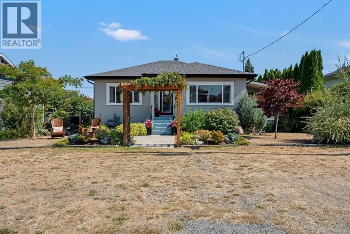 417 White St, Ladysmith, British Columbia V9G1B7