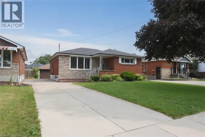 19 NOVA Drive, Hamilton, Ontario L8T2P4