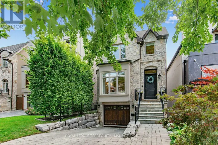 399 FAIRLAWN AVENUE, Toronto (Bedford Park-Nortown), Ontario M5M1T7