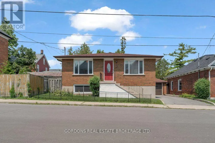 33 PLUM STREET, Kingston (East of Sir John A. Blvd), Ontario K7K1T3