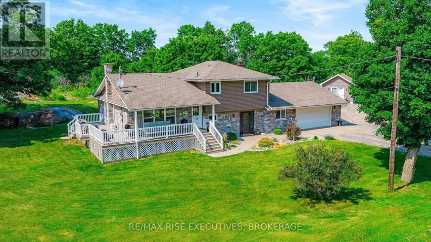 208 BACK STREET, Leeds and the Thousand Islands, Ontario K0H2N0