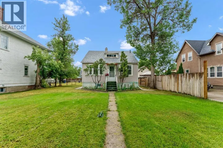 485 8 Street SE, Medicine Hat, Alberta T1A1L8