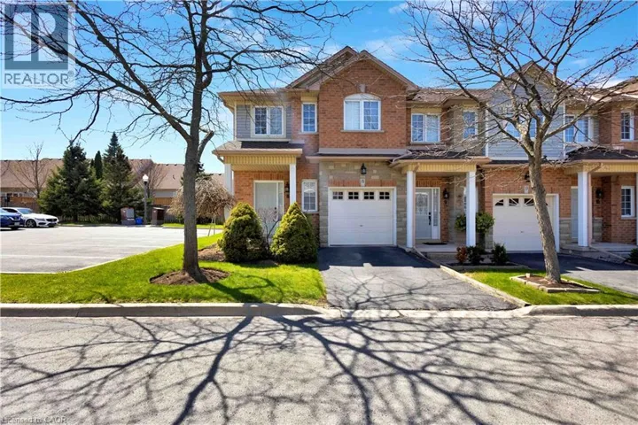 232 STONEHENGE Drive Unit# 8, Ancaster, Ontario L9K1R5