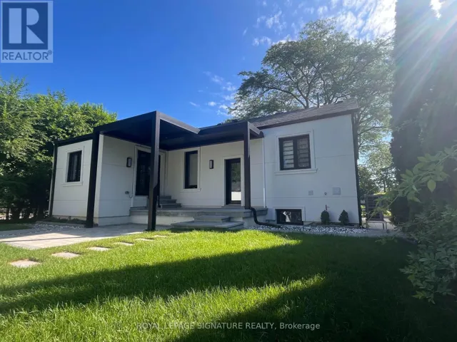 MAIN - 64 TWENTY THIRD STREET, Toronto (Long Branch), Ontario M8V3N1