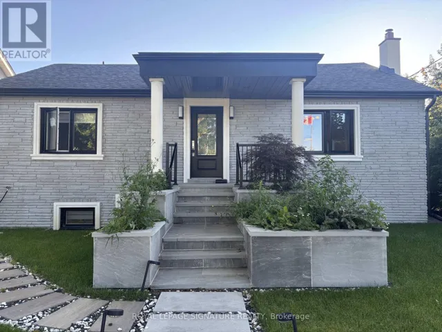 MAIN 1 - 64 TWENTY THIRD STREET, Toronto (Long Branch), Ontario M8V3N1