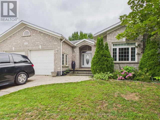 490 BLUEWATER DRIVE, Saugeen Shores, Ontario N0H2C1