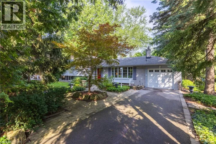 401 CAIRNCROFT Road, Oakville, Ontario L6J4M8