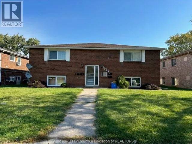 1322 CALIFORNIA Unit# 1, Windsor, Ontario N9B3A1