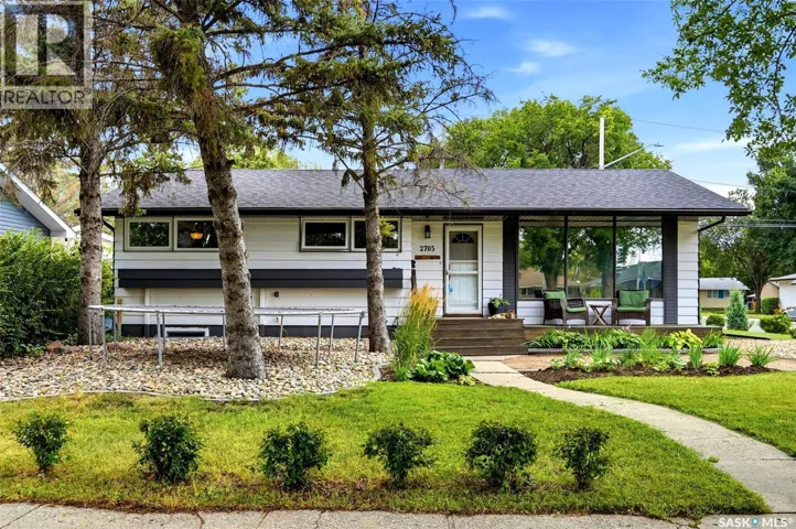 2705 Grant ROAD, Regina, Saskatchewan S4S5G1