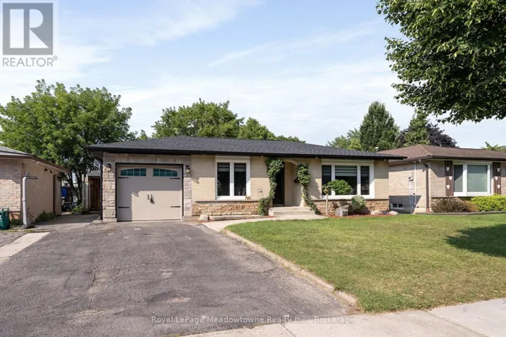 96 MACDONALD CRESCENT, Milton (DP Dorset Park), Ontario L9T2Y8