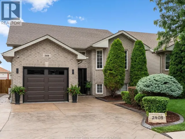 2408 WATERFORD AVENUE, Windsor, Ontario N8P1S1