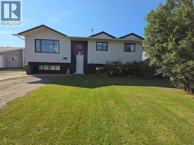 4317 51A Avenue NE, Chetwynd, British Columbia V0C1J0
