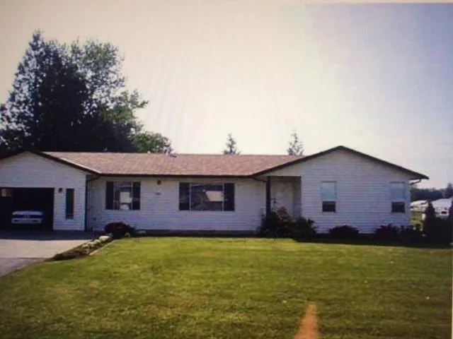 1967 QUEEN STREET, Abbotsford, British Columbia V2T6J2