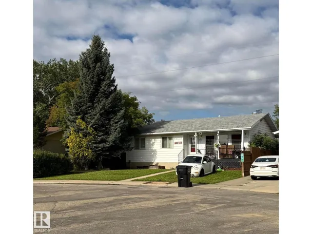 8824 30 AV NW, Edmonton, Alberta T6K2X7