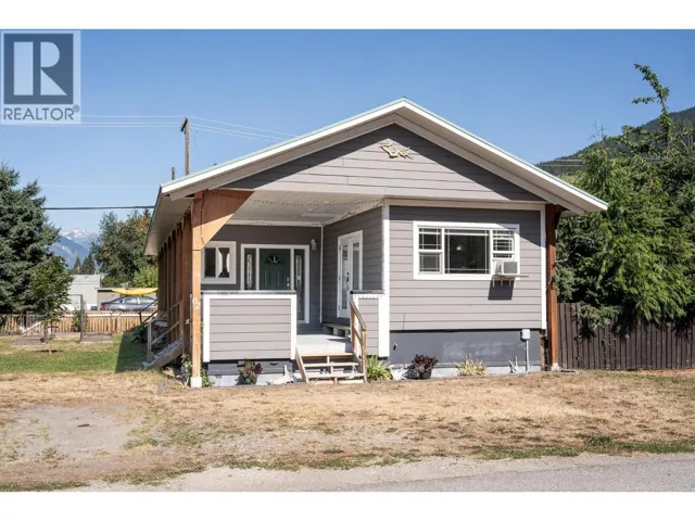 1204 Maplewood Street Unit# 2, Revelstoke, British Columbia V0E2S0