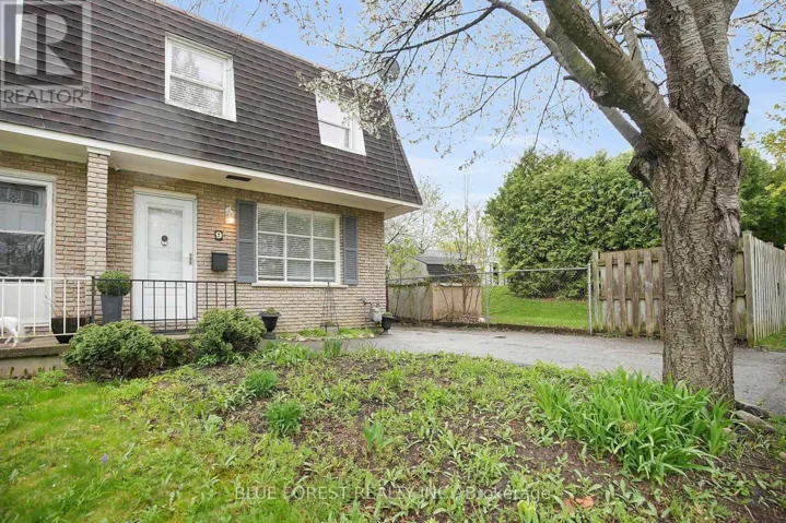 9 ARDSLEY ROAD, London North (North I), Ontario N6G2W3