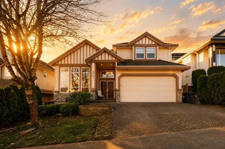 6761 145A STREET, Surrey, British Columbia V3S0T2