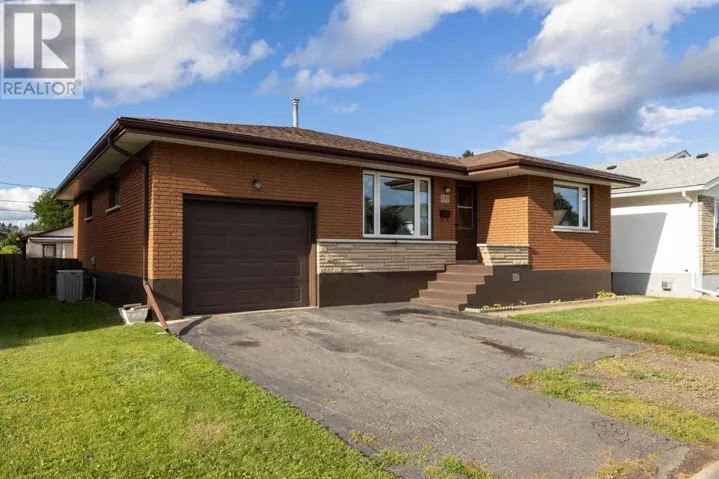 115 Mary ST E, Thunder Bay, Ontario P7E4J6