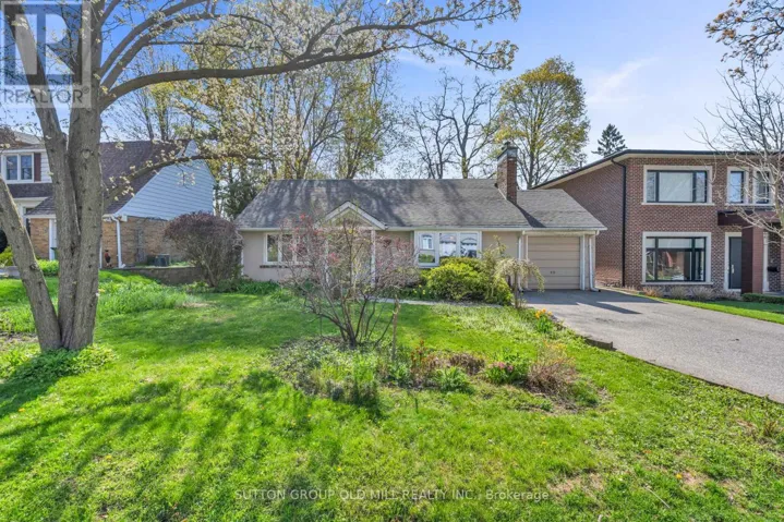 29 ROBIN HOOD ROAD, Toronto (Edenbridge-Humber Valley), Ontario M9A2W6