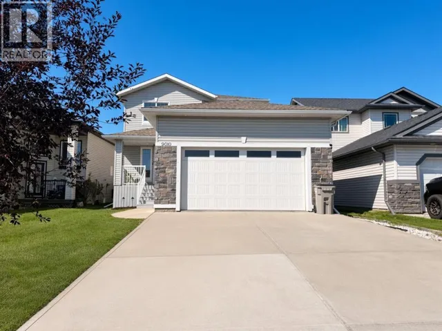9010 Willow Drive, Grande Prairie, Alberta T8X0G8
