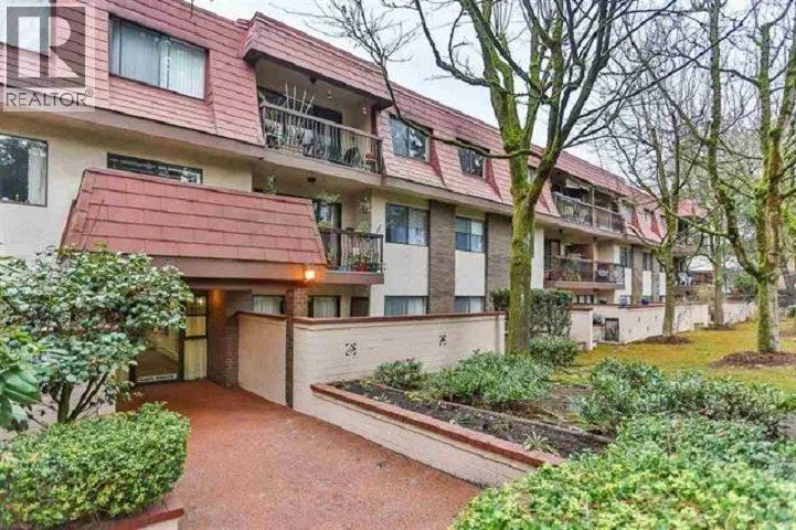 206 3925 KINGSWAY STREET, Burnaby, British Columbia V5H3Y7