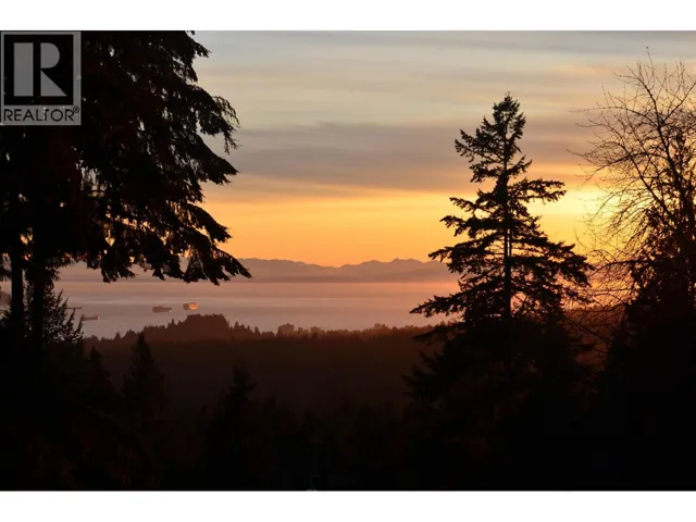 550 VENTURA CRESCENT, North Vancouver, British Columbia V7N3G9
