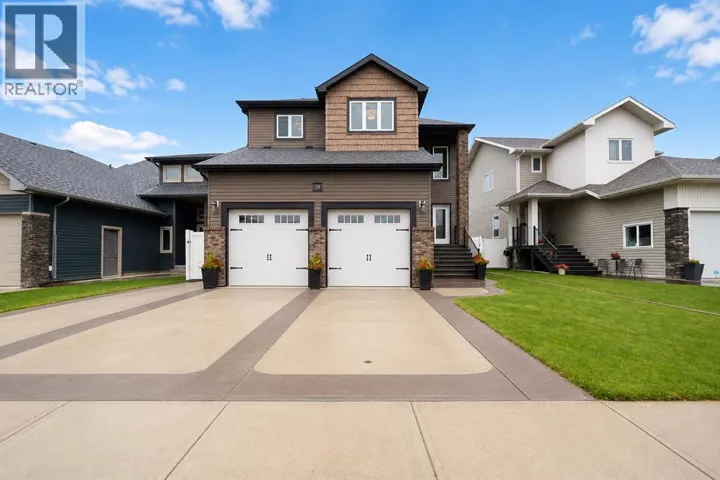 38 Sterling Link SE, Medicine Hat, Alberta T1B4N2