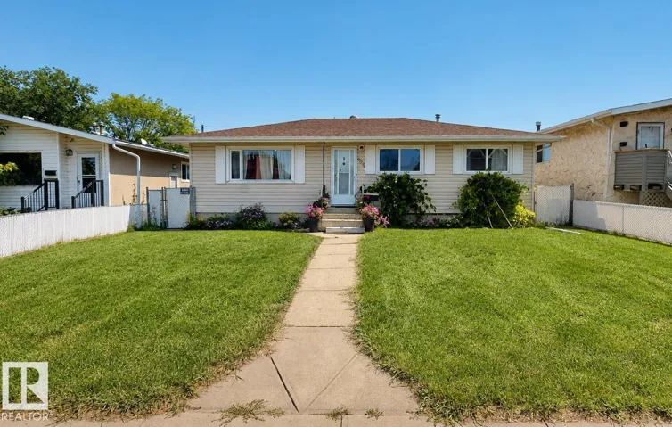 10661 152 ST NW, Edmonton, Alberta T5P1Z1
