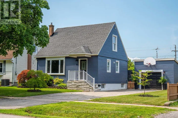 43 GHENT STREET, St. Catharines (Lakeport), Ontario L2M2C6