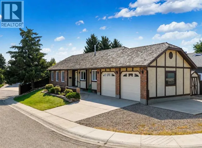 5 Ross View Bay SE, Medicine Hat, Alberta T1B3H9