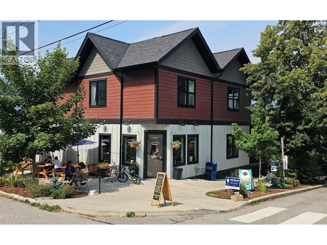 1224 STANLEY Street Unit# D, Nelson, British Columbia V1L1P7