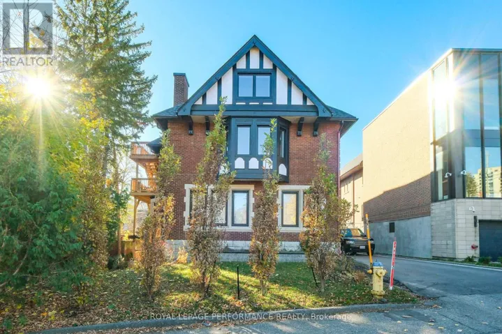 8 - 4 RANGE ROAD, Ottawa, Ontario K1N8J3