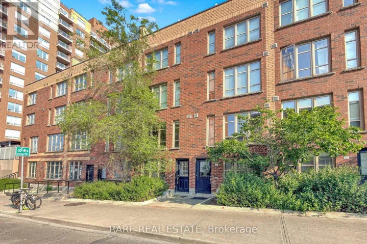 140 - 21 RUTTAN STREET, Toronto (Dufferin Grove), Ontario M6P0A1