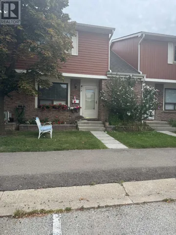 75 - 98 FALCONER DRIVE, Mississauga (Streetsville), Ontario L5N1Y2