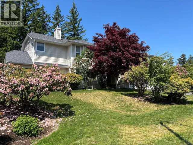 492 CEDAR Cres, Gold River, British Columbia V0P1G0
