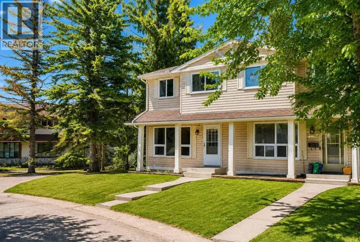 174 Woodmont Terrace SW, Calgary, Alberta T2W4Z4