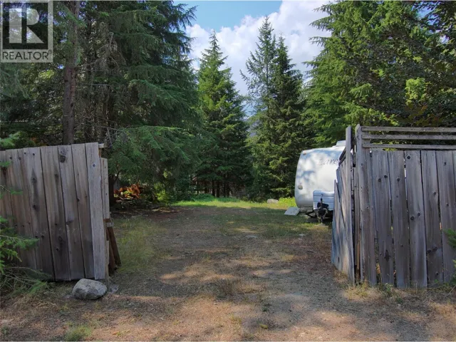 1111 Harold Street, Slocan, British Columbia V0G2C0