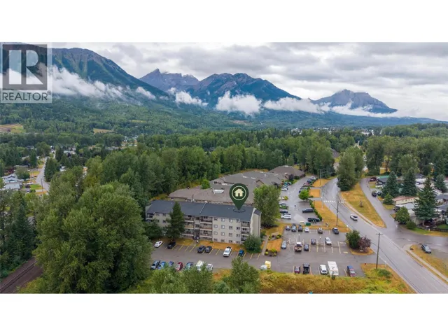 65 Cokato Road Unit# 301, Fernie, British Columbia V0B1M4