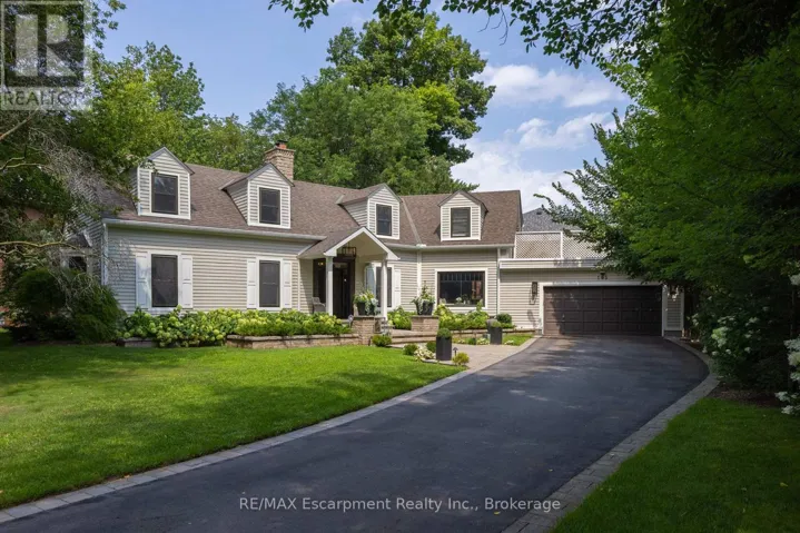 105 WHITTINGTON PLACE, Oakville (SW Southwest), Ontario L6K3W1