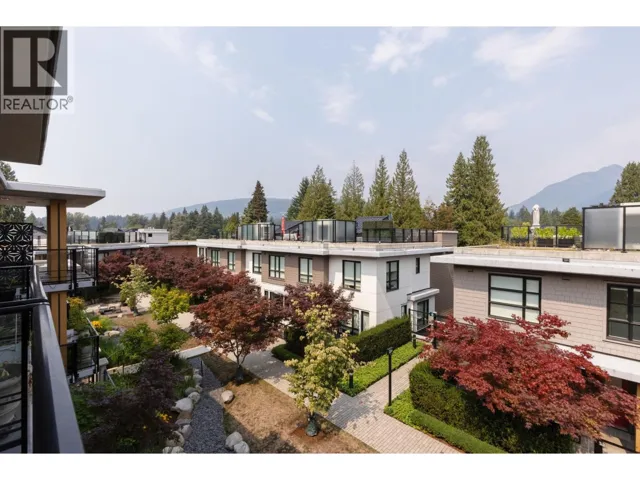 402 3220 CONNAUGHT CRESCENT, North Vancouver, British Columbia V7R0A5