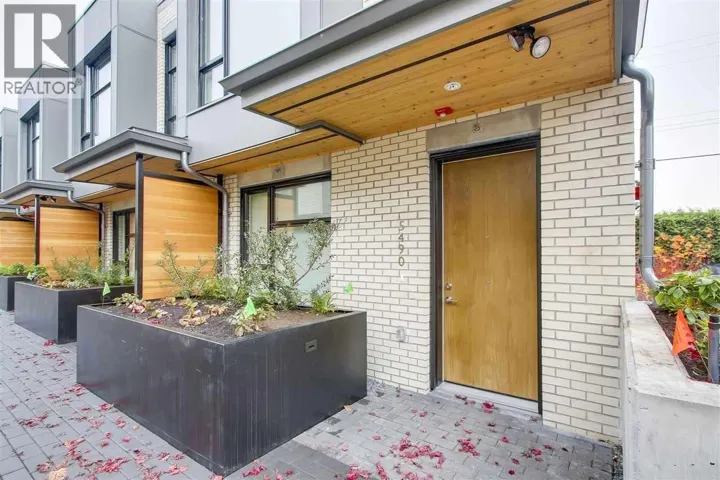 5490 OAK STREET, Vancouver, British Columbia V6M2V6