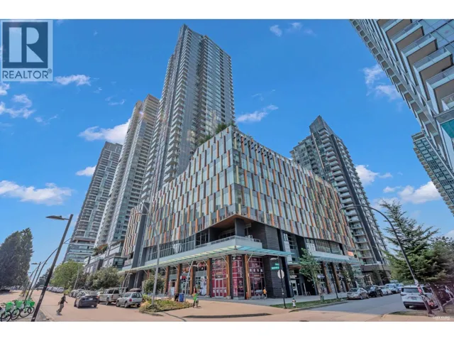 426 6378 SILVER AVENUE, Burnaby, British Columbia V5H0J2