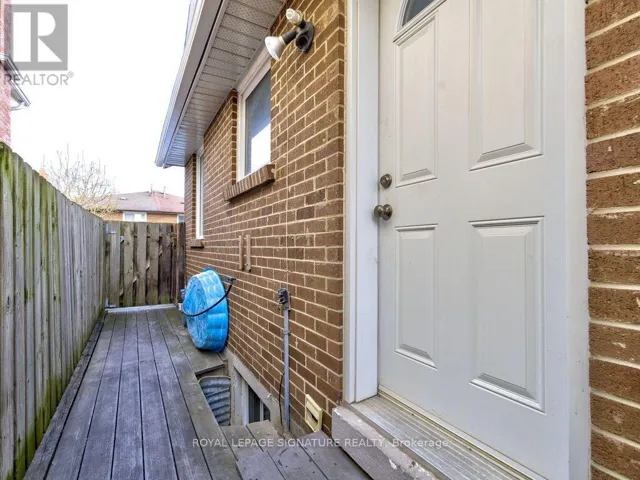 370 HANSEN ROAD, Brampton (Madoc), Ontario L6V3P7
