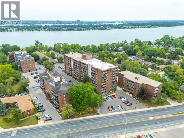 3936 WYANDOTTE STREET Unit# 805, Windsor, Ontario N8Y4V1
