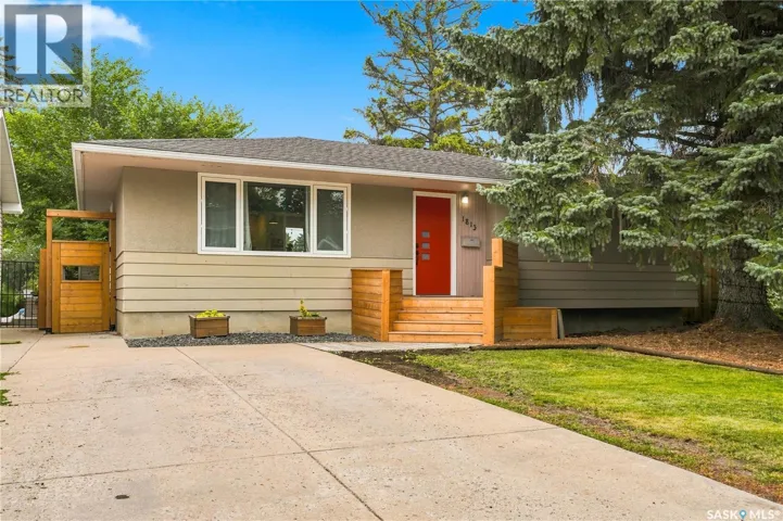1813 Cameron AVENUE, Saskatoon, Saskatchewan S7H3N2