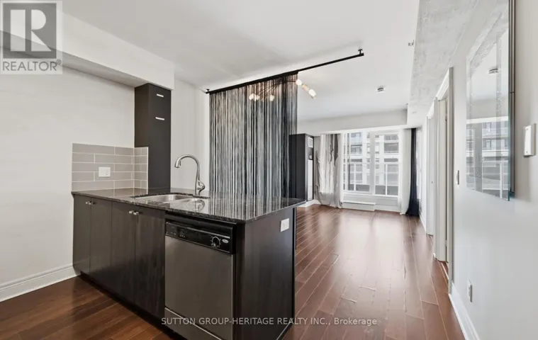 307 - 701 SHEPPARD AVENUE W, Toronto (Clanton Park), Ontario M3H0B2